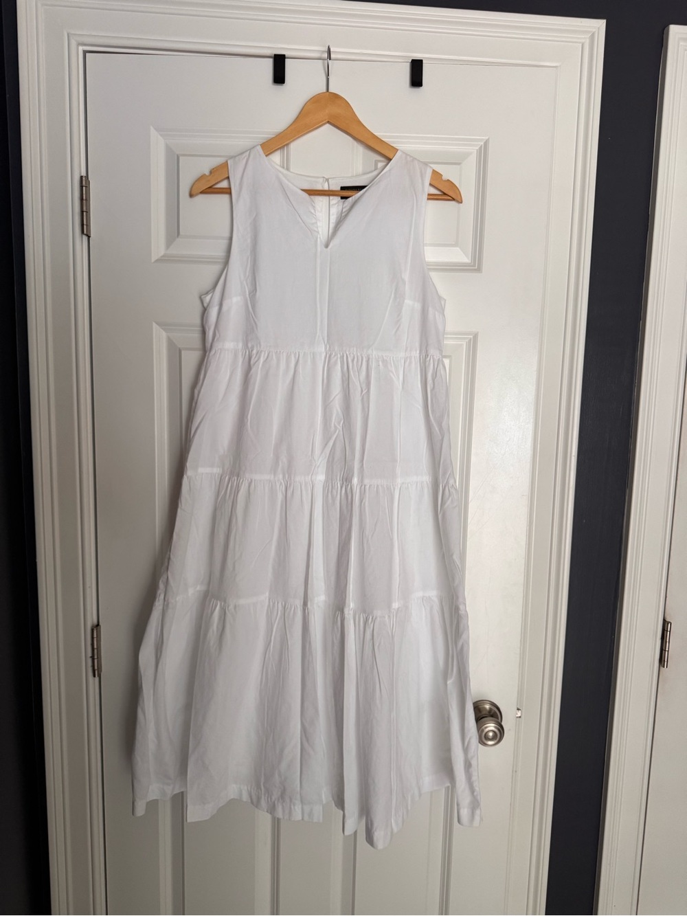 Banana Republic White Organic Cotton Tiered Midi Tiered Dress, Size 4